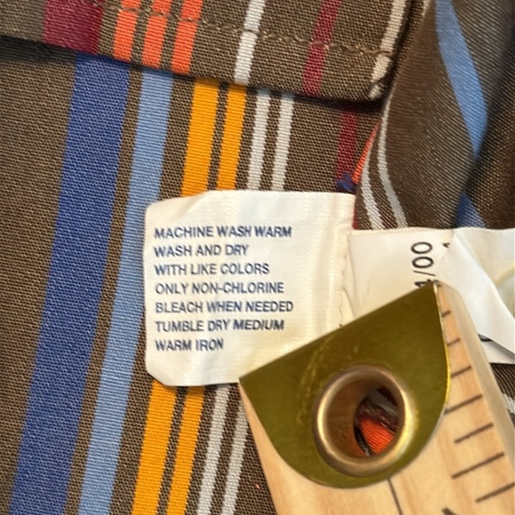 NWT GAP Men's Multicolor Striped Long Sleeve Button Down Shirt Size M 15-15 1/2 - Picture 9 of 10